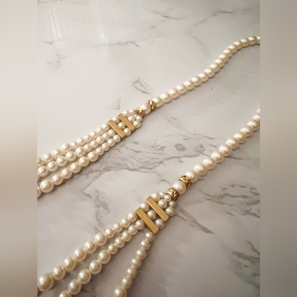 Vintage Pearl Beaded Triple Stranded Gold Necklace - Picture 2 of 4
